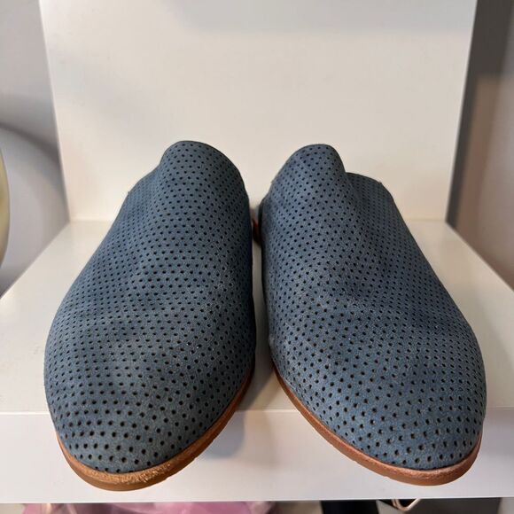 Kenneth Cole Perforated Leather Mules Slip-On Flats Blue-Grey Casual Shoes-SZ9.5 - Picture 1 of 6